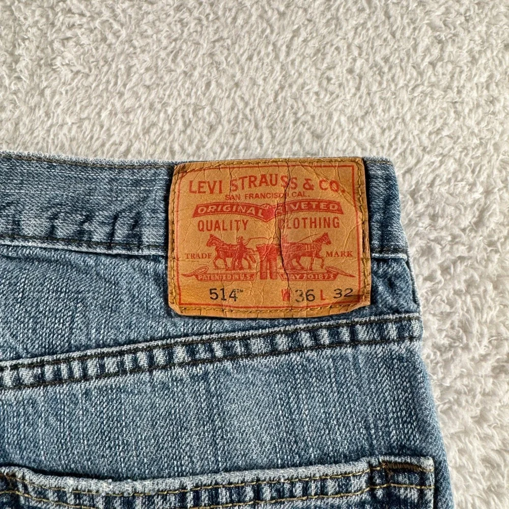 Y2K Levi 514 Slim Straight Leg Size 36x32 Light Wash Clean‎ Denim Pants Used Men